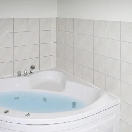 Vakantiehuis Cozy In Hadsund With Wifi *
