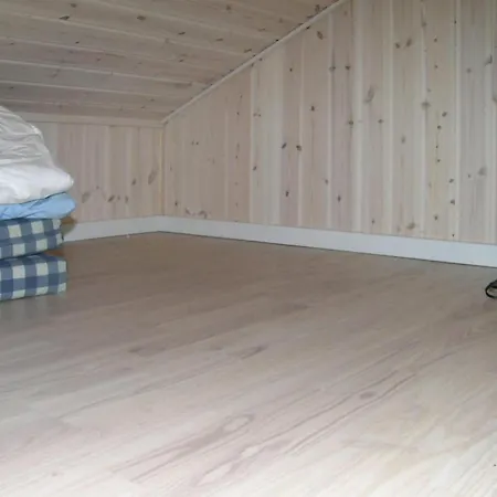 Сasa de vacaciones Cozy Home In Hadsund With Wifi