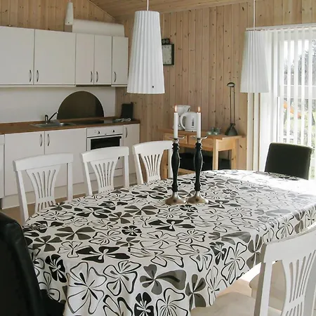 Сasa de vacaciones Cozy Home In Hadsund With Wifi Hadsund